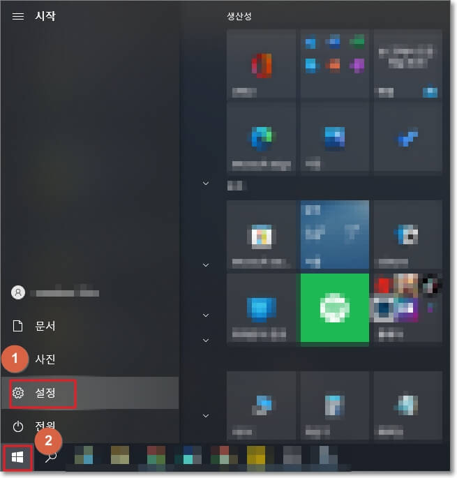 윈도우 화면 제일 왼쪽 아래에 있는, 시작 버튼을 클릭하고, 그 위에서 2번째에 있는 설정을 클릭하여, 윈도우 설정에 접속합니다.
