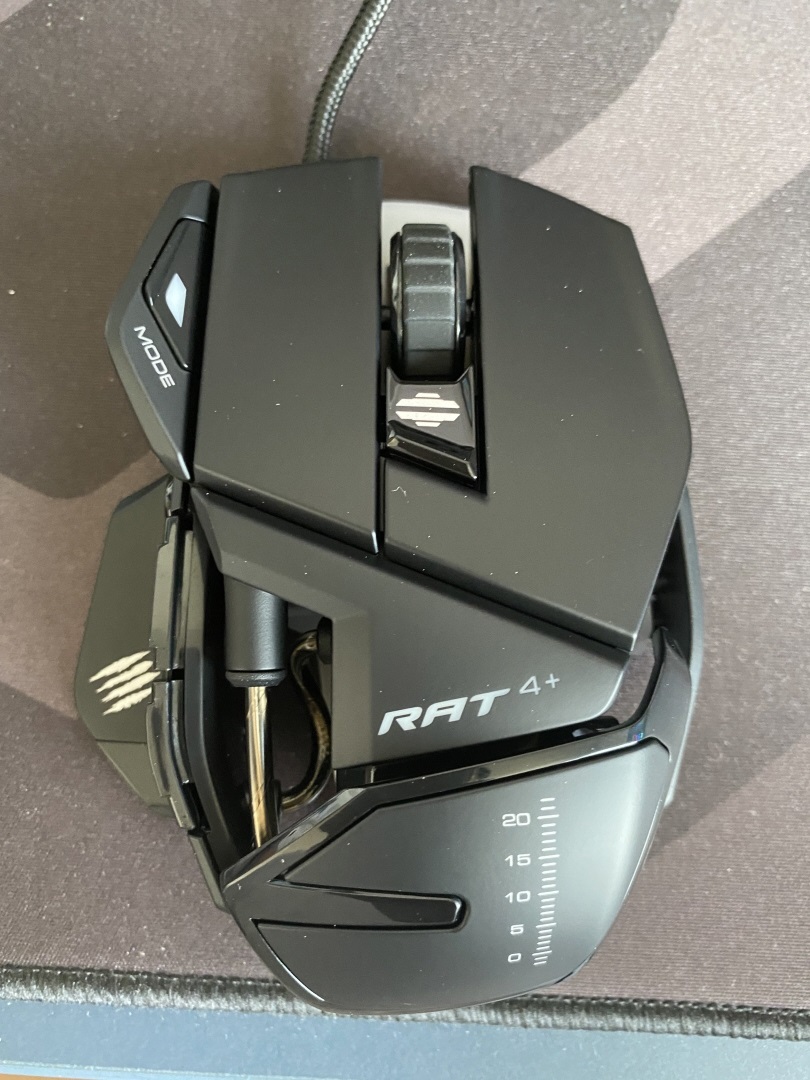 매드캣츠 Madcatz R.A.T 4 Plus 리뷰