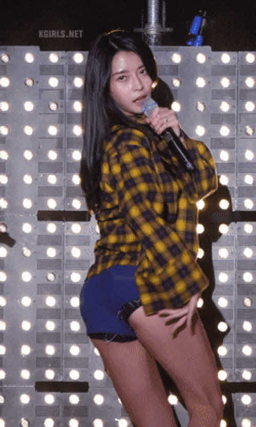  권나라 온돈이 태닝 자국이 레전드 ㅗㅜㅑ..