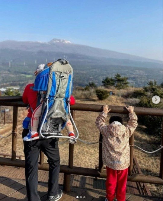  '18세 연하'임창정, 다섯째 막내 아들과 제주 근황 "잘 지내고 있어요"