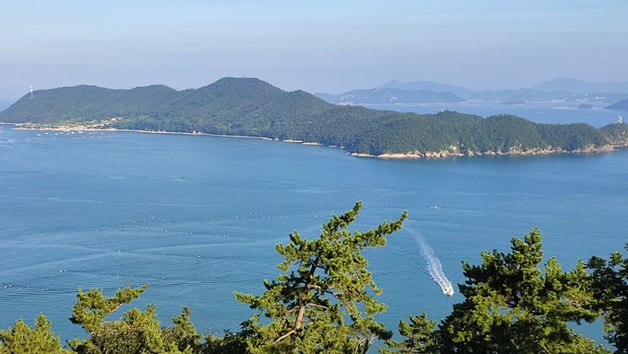 전망대에서 찍은 바다풍경