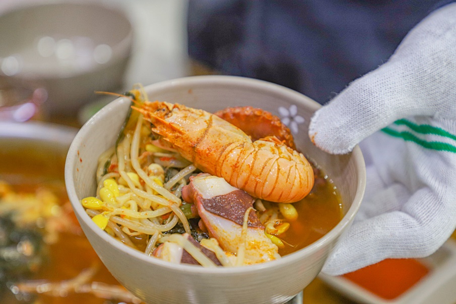 살아있는 맛집 푸짐한 큰물해물탕 25