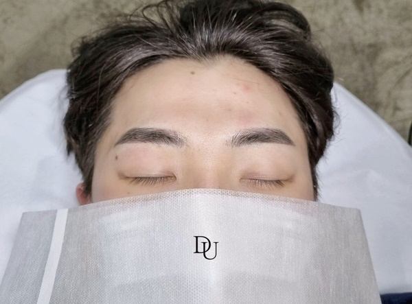  광주 남자눈썹문신 남자의 생명은 눈썹이라죠!