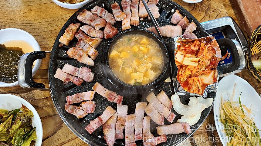 본가풍년집정육식당 이미지