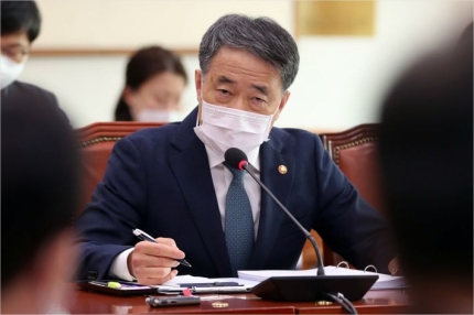  박능후 보건복지부 장관의 말 그리고 학력 및 경력 보기