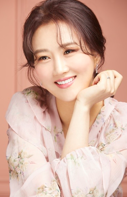  장윤정 남편 노래 나이 가족