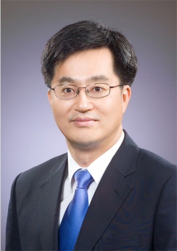  김동연 관련주 종목 및 전망