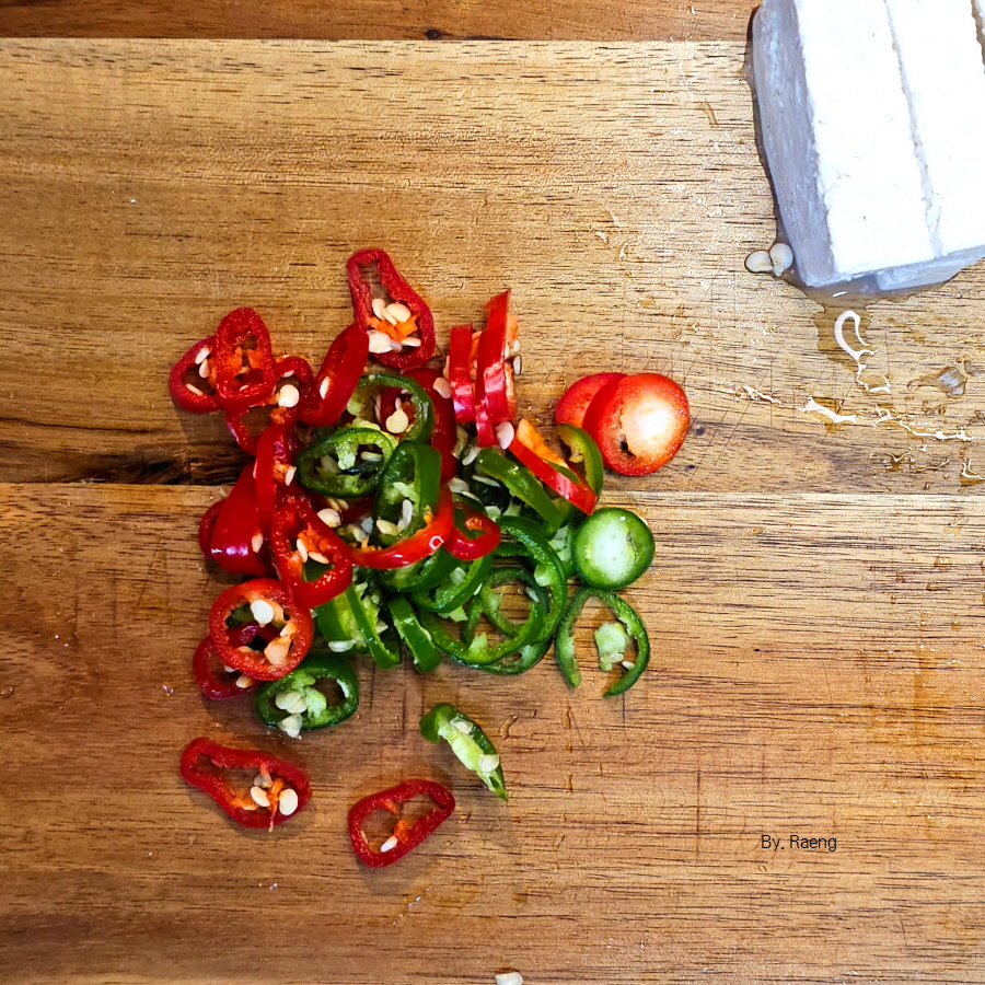 돼지고기김치찌개_맛있게만드는법_돼지뒷다리살요리_고추