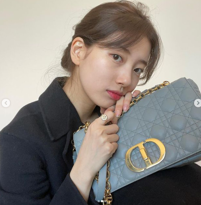  수지, 내추럴 메이크업 빛나는 청순美 ‘명품 미모’ [SNS컷]