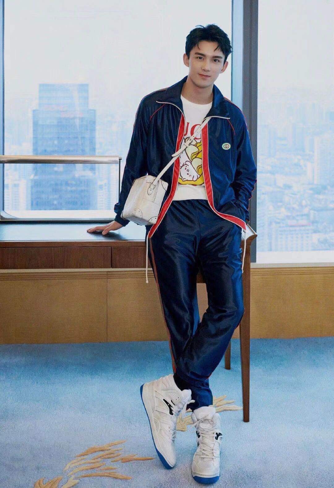  [GUCCI] 구찌 웹 디테일의 샤이니 저지 자켓 & 팬츠 SET 655341 XJDF1 4330 & 655343