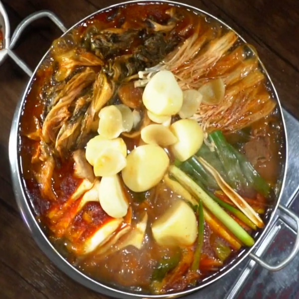  강서구 마곡동 발산역 맛집 신촌감자탕해물뼈찜 생생정보 감자탕