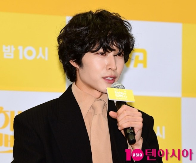 '취하는 로맨스' OTT, 김세정과 이종원의 설렘 가득한 첫 번째 이야기3