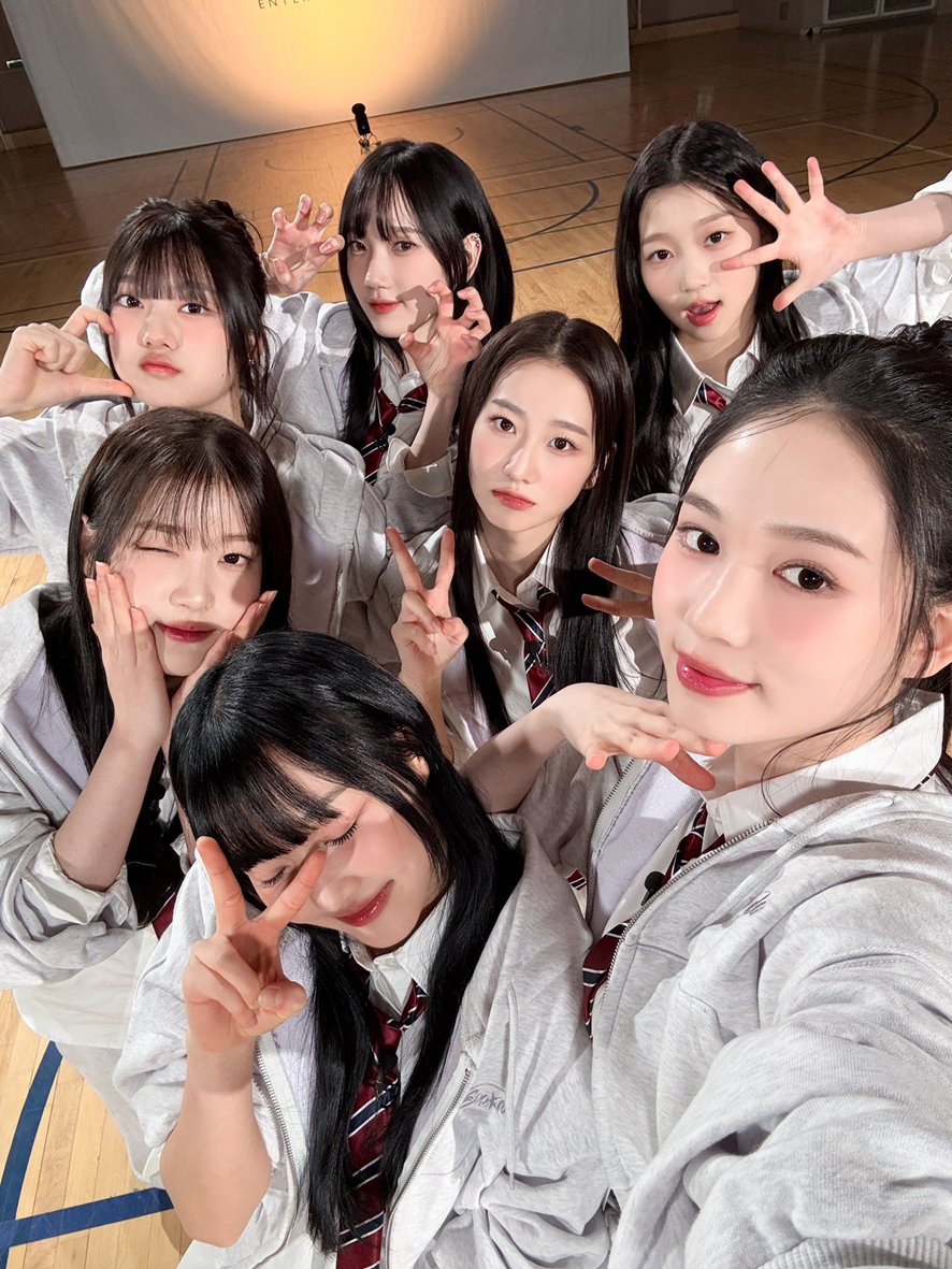 사실상 아이돌로 공식 데뷔하기 전 가장 가까이서 볼 수 있는 기회인 이벤트 | 인스티즈