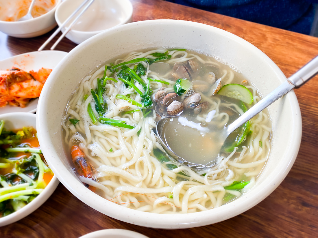 망원 또또 칼국수의 해물 칼국수