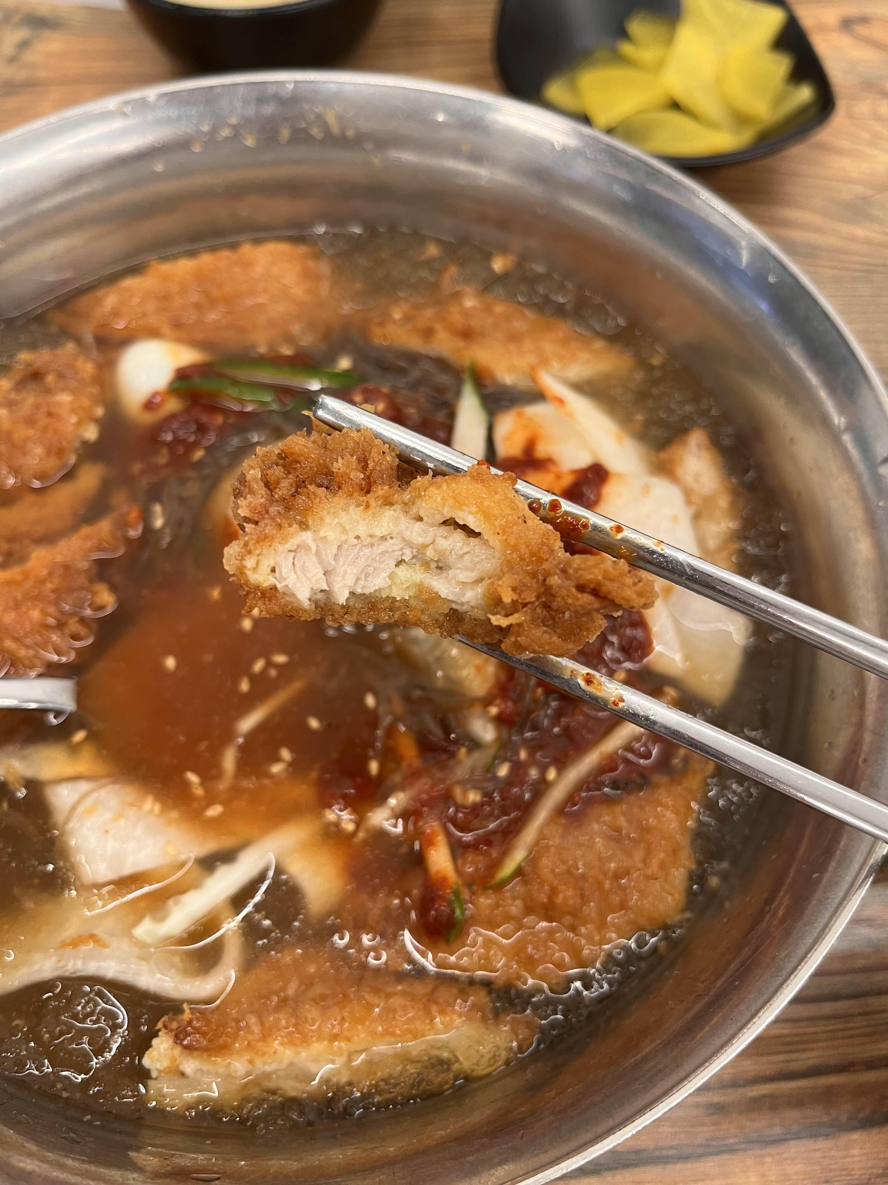 매콤돈가스 이미지