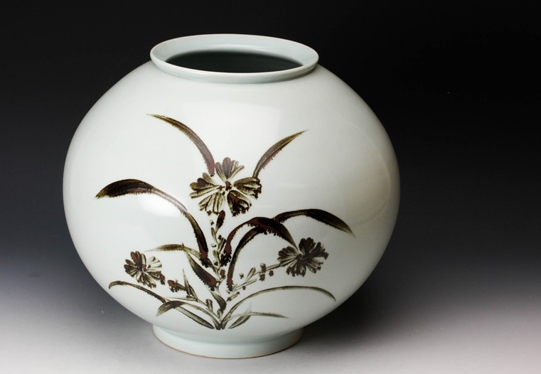 韓国陶磁器 花瓶 壺 池順鐸 ジ・スンタク 韓国人間文化財　지순탁 백자주병 韓国陶磁器 花瓶 壺 池順鐸 ジ・スンタク 韓国人間文化財 지순탁 백자