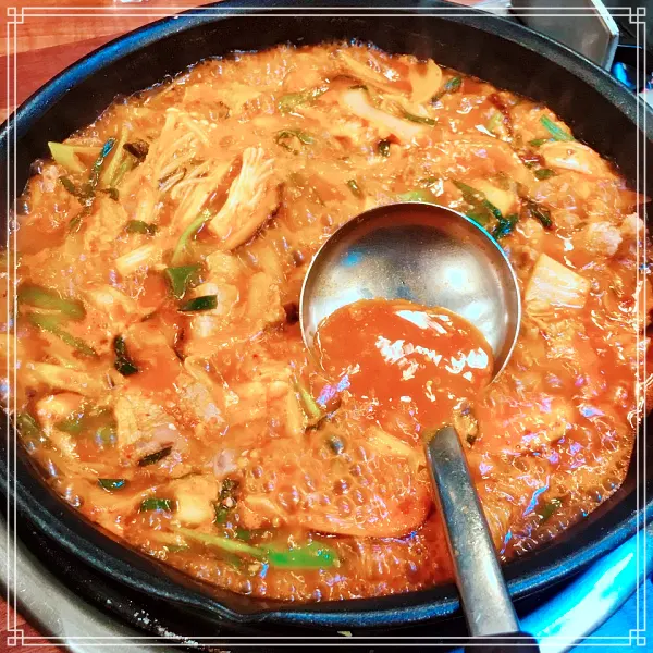  놀토, 놀라운 토요일 제육 짜글이, 돈낙짜글이 유연석, 규현 평택 서정리 전통 시장 추천 가게 쫀쫀한 육질 돼지고기, 개운한 국물 낙지 271회 방송 정보