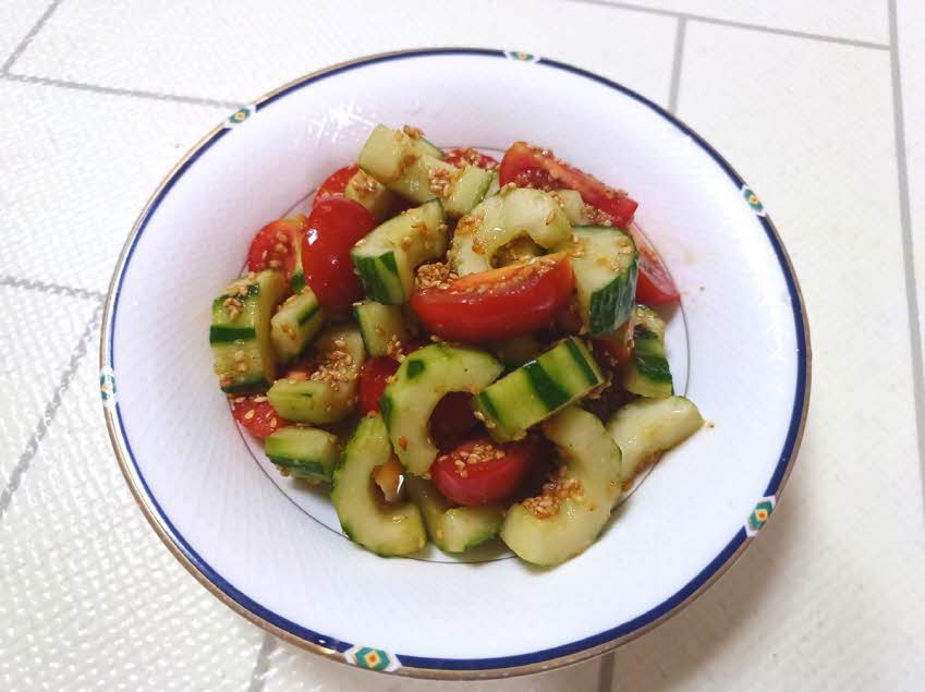 오이 토마토 샐러드