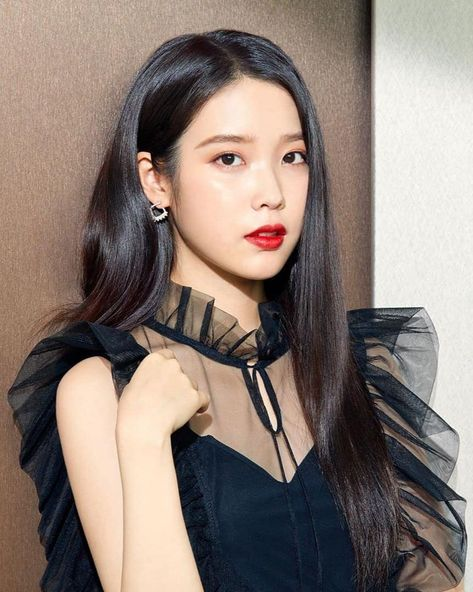 아이유 라일락 및 라일락 컬러느낌 사진모음