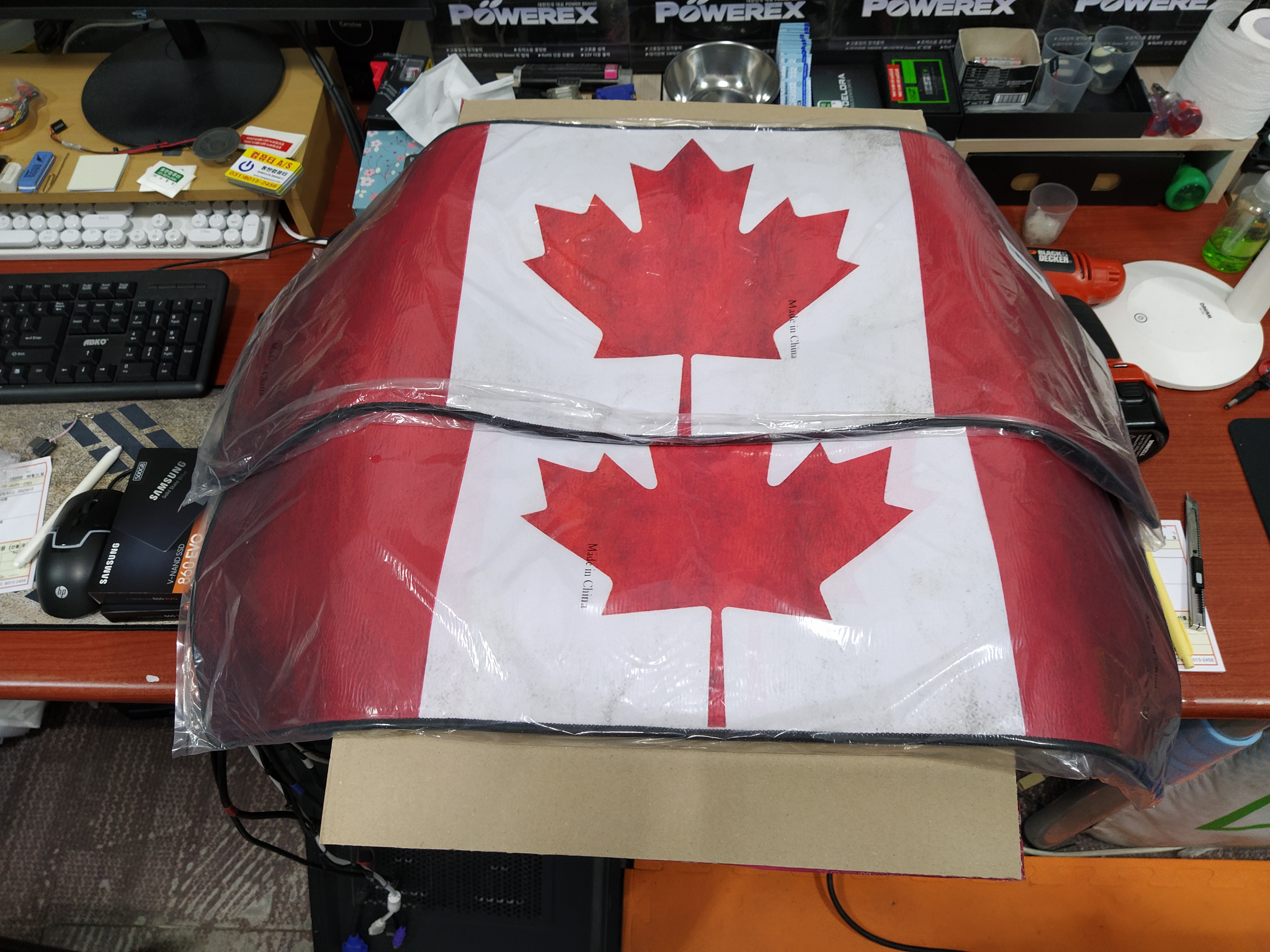 캐나다 국기 모양의 장패드