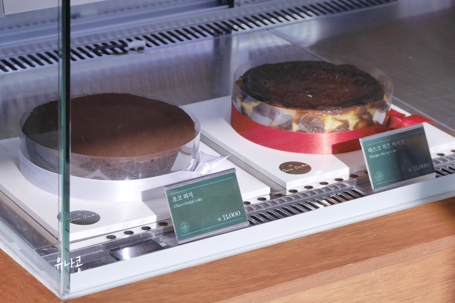 케이크(owa cake)에서 커피와 디저트 옥정 카페, 오와 27