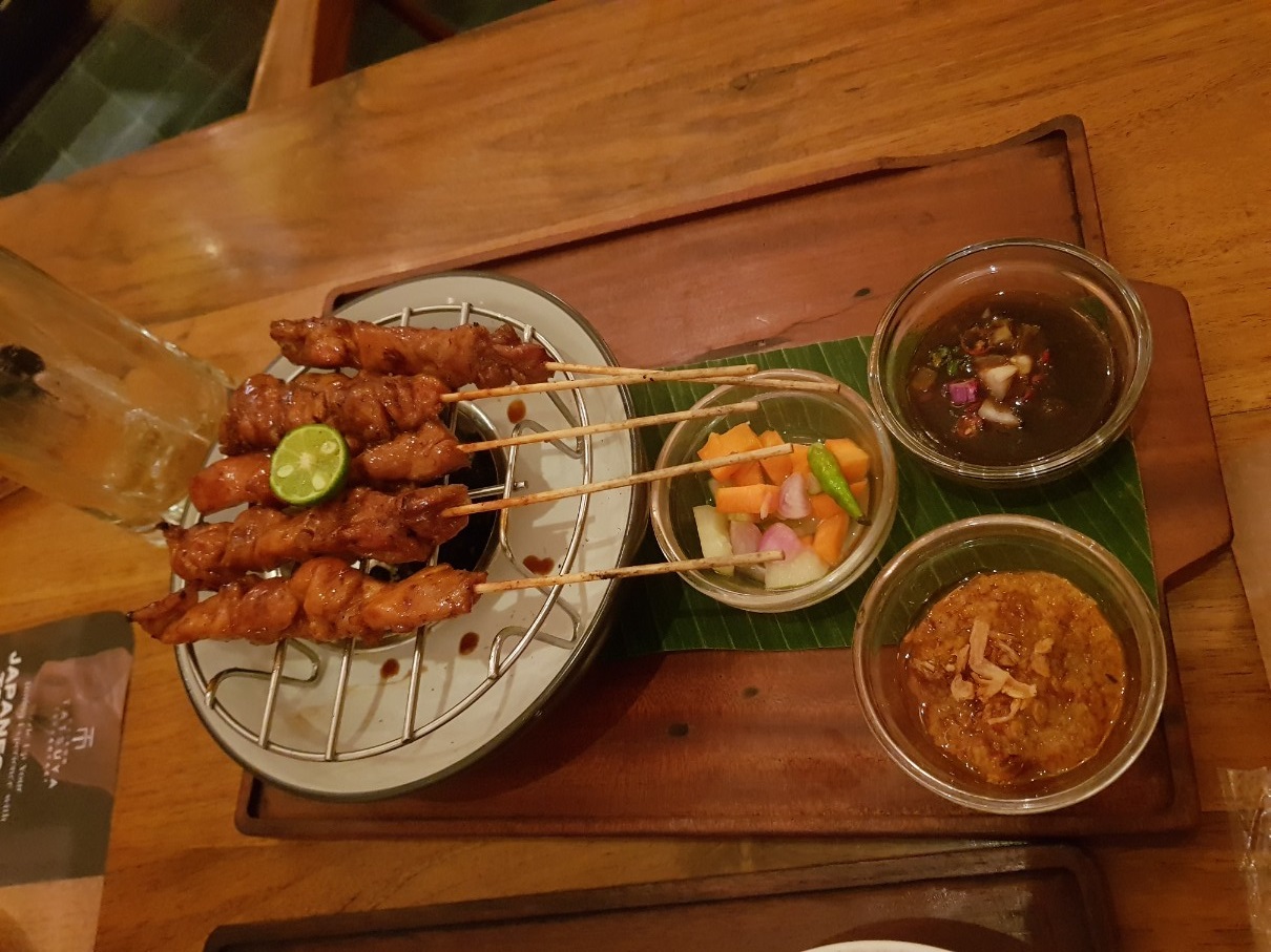 인도네시아 자카르타 로컬 맛집 Seribu Rasa Mentang - 치킨 사테(CHICKEN SATAY)