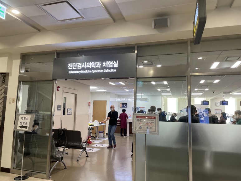 수치 떨어지지 않는 암수치 동위원소방사성150큐리치료후 TSH 12