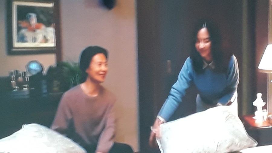 침입자(2019) 미스터리 공포 스릴러 한국영화 102분 감독 송원평 출연 송지효 김무열 예수정 최상훈 서희정 17
