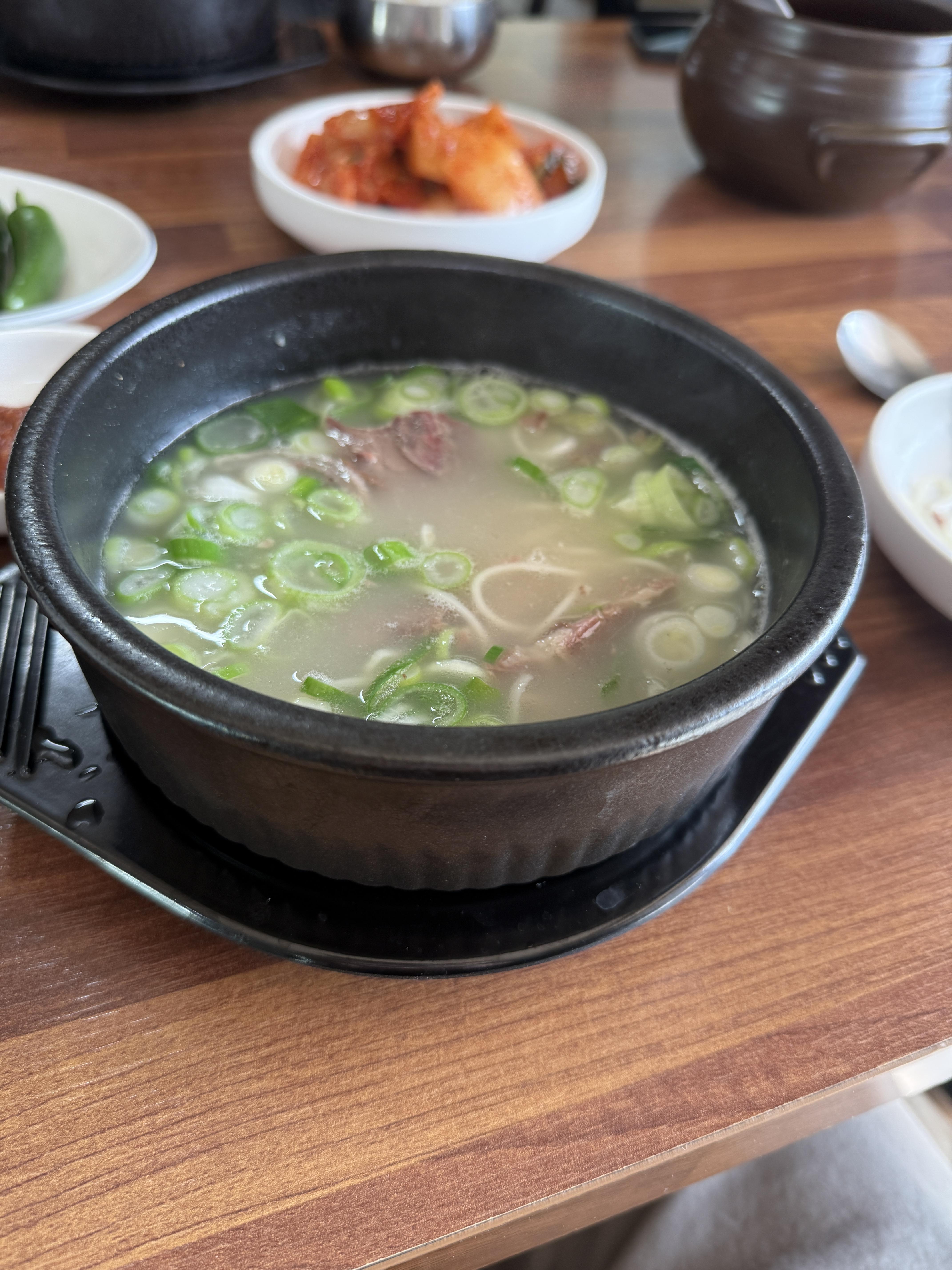 Yeongchangseolreongtang (영창설렁탕) 3