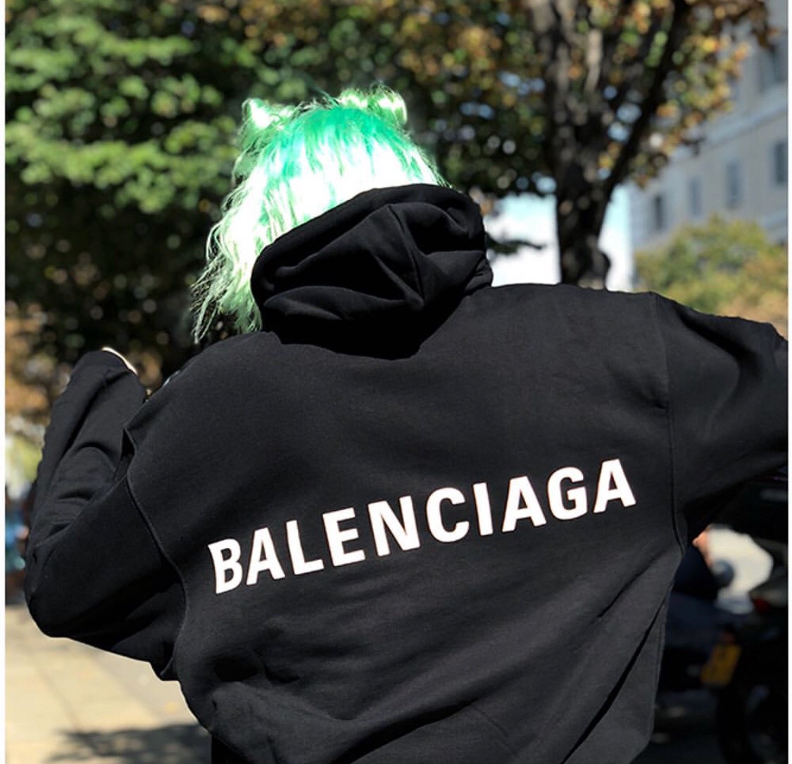 [BALENCIAGA] 발렌시아가 백로고 스웨트 셔츠 후드 티셔츠 556143 TAV37 1000