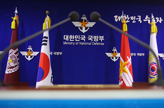  2개월 만에 이등병에서 일병. 너도나도 병장시대 됐다 (+군복무단축)