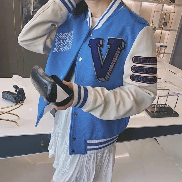  [LOUIS VUITTON] 루이비통 바이 컬러 레더 바시티 자켓 1A30KF