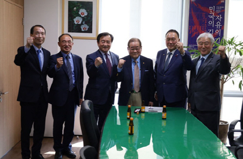 천군만마 이미지