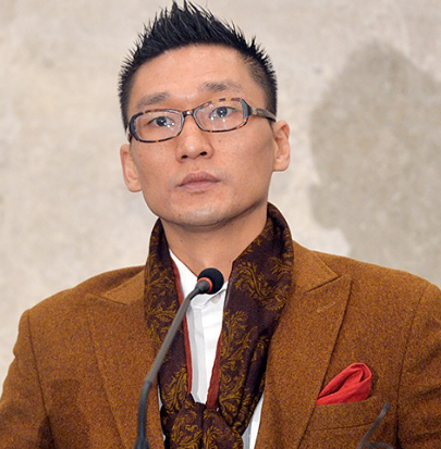  [연예] 낸시랭 전 남편, 특수폭행에 협박 A급 지명수배 왕진진 검거, 노래방에서 유튜브?