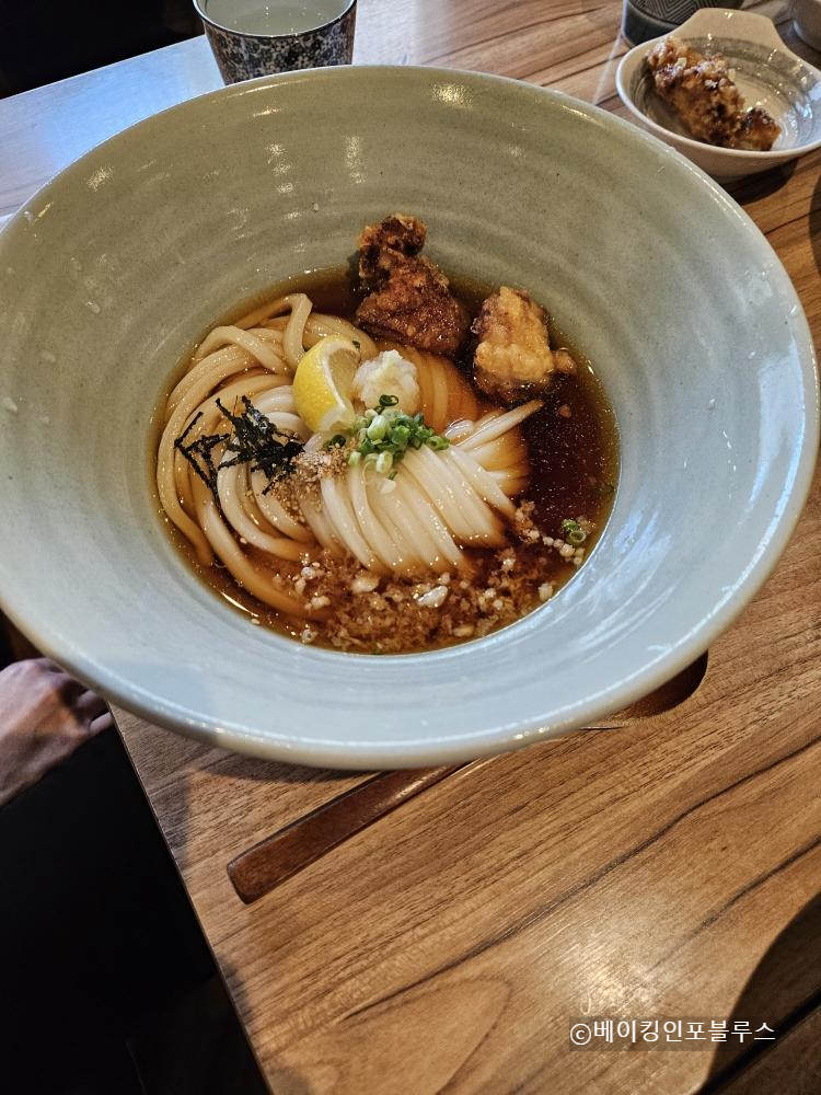 우동카렌-토리텐-붓카케우동