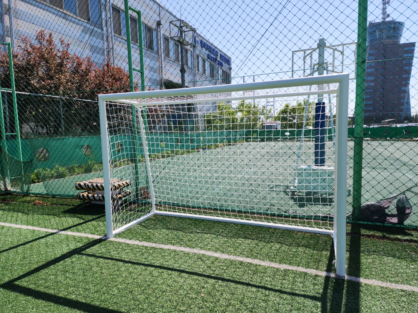  [날개스포츠] 평택세관 풋살장 풋살골대 도색, 풋살골대 골망 교체 작업