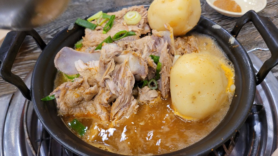  영등포 타임스퀘어 맛집 원조감자탕 일미집