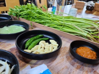햇미나리 삼겹살