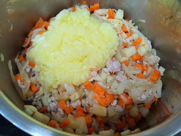 사과 넣은 사진