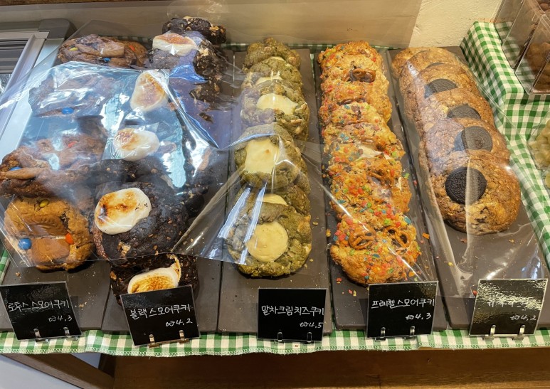 앞치마 을지로 카페 존맛 24