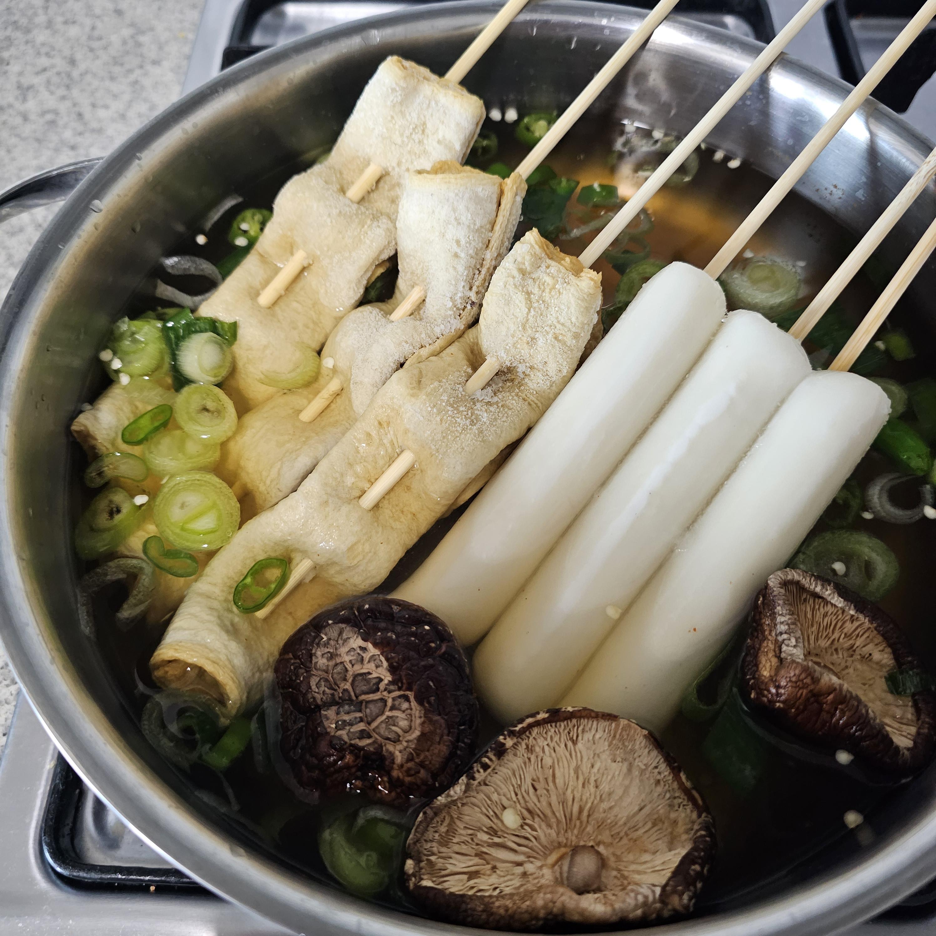  로컬플랜 부산 물떡 & 어묵꼬치 (마켓컬리 밀키트 추천)