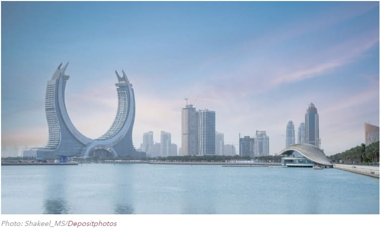  카타르 도하의 스워드 모양의 카타라 타워 VIDEO: Towers in Doha Designed To Look Like Crossed Swords Are the Sites of Two Luxury Hotels