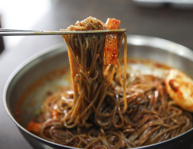 만포막국수