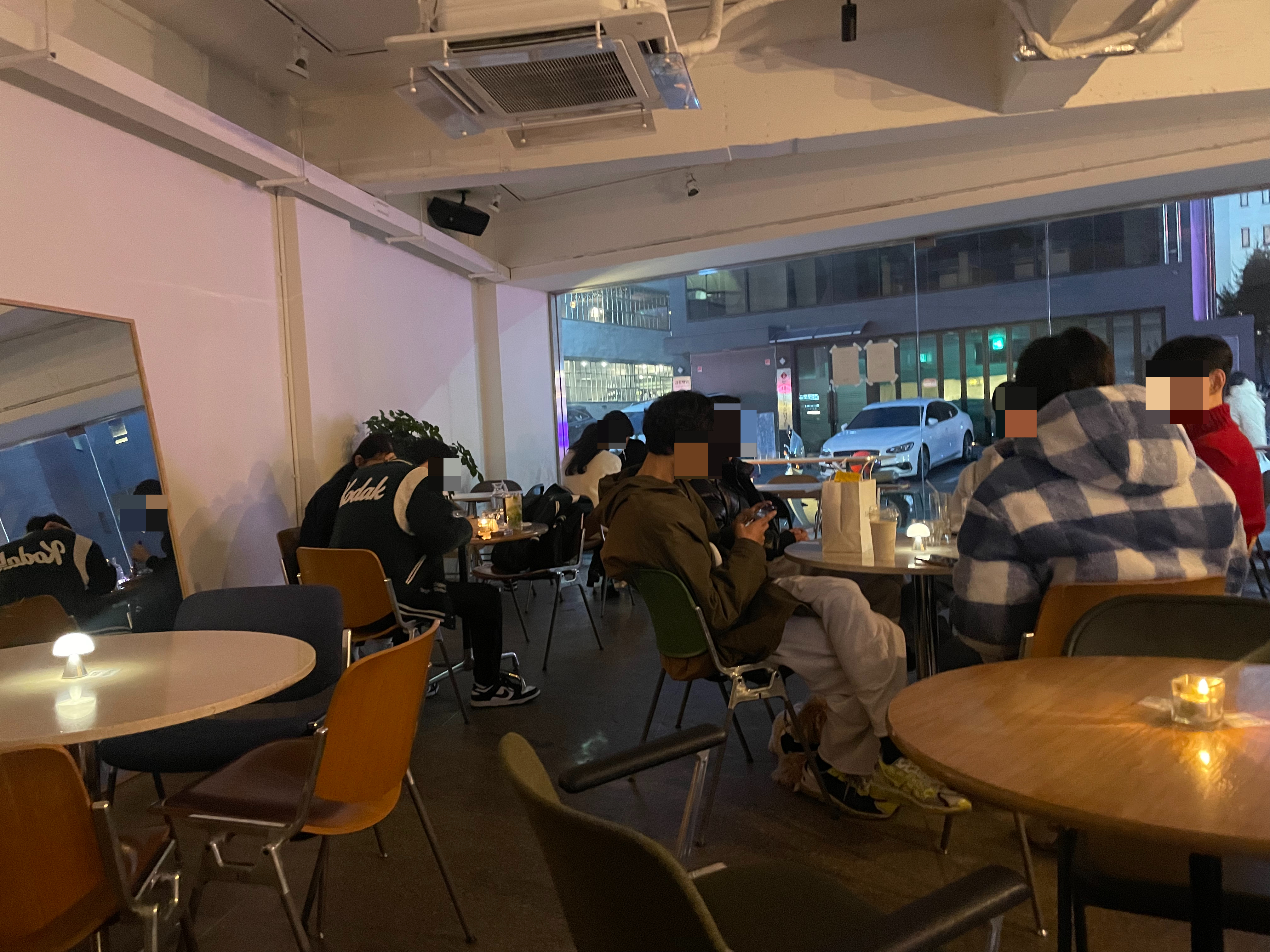 카페 투헌드레드