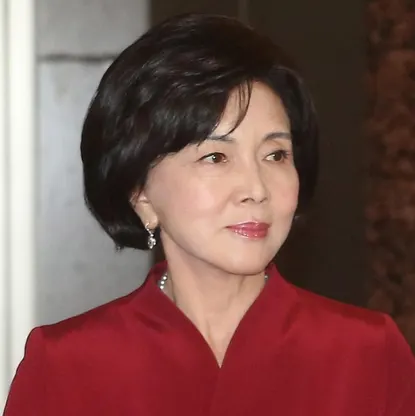 한국의 10대 부자 - 홍라희