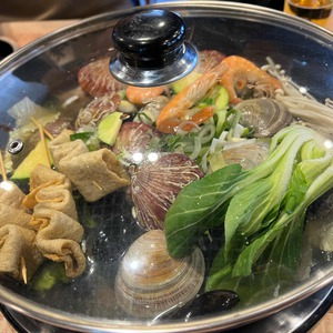 조개밭 사당본점 내부