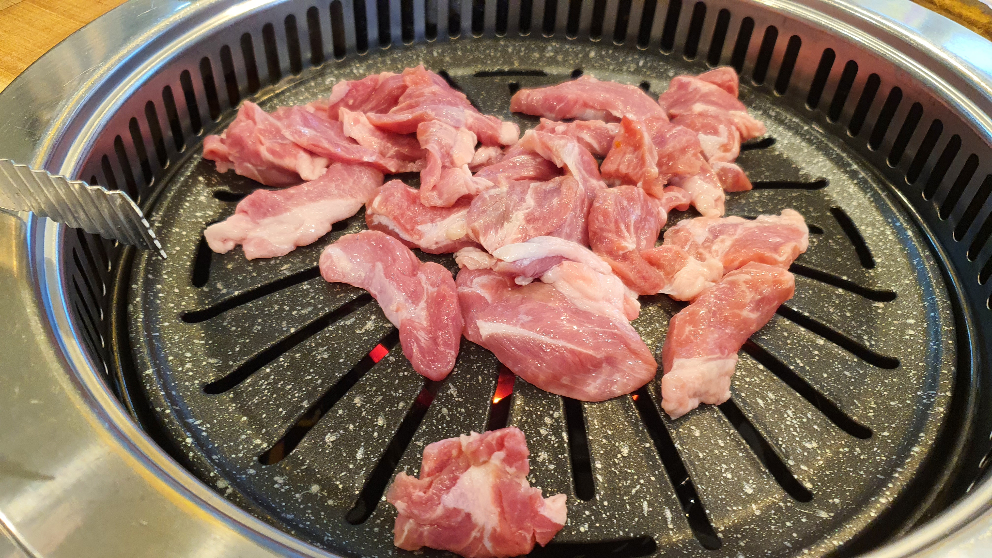 김치찌개뒷고기 이미지