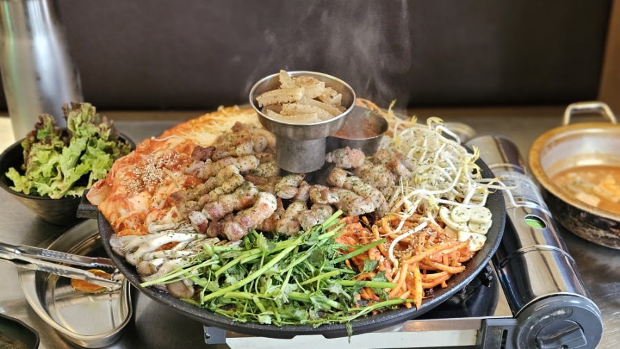  인계동맛집 돼통령 인계점/한판 고기가 이렇게 맛있었나요?