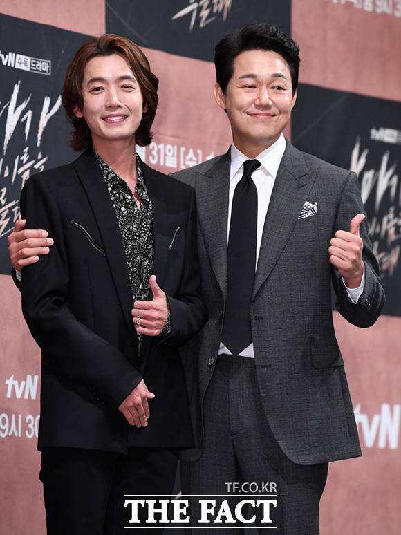 정경호