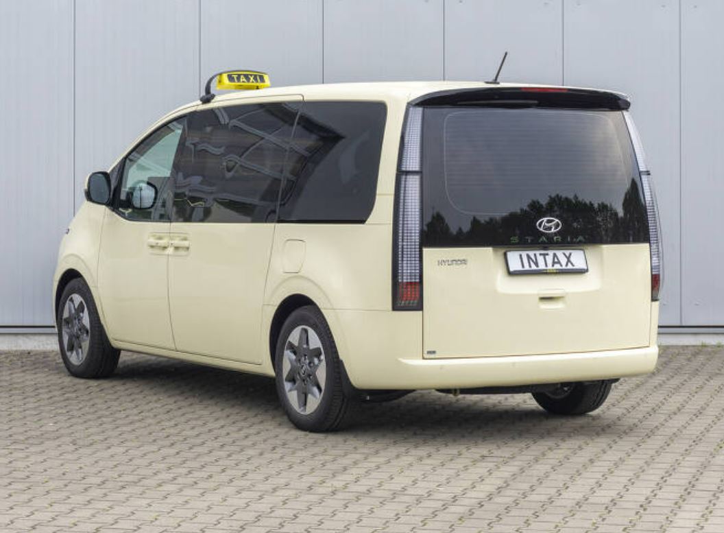 현대자동차의 대표 MPV(다목적 차량) 미니밴 &#39;스타리아&#39;가 독일에서 택시로 공급된다.